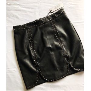 Faux leather skirt🖤